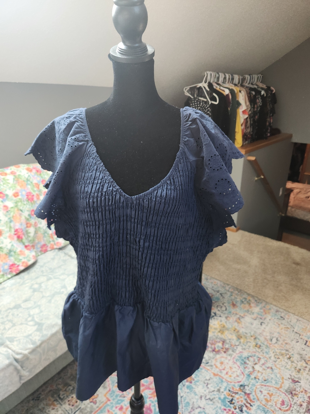 Time and Tru Navy Smocked Peplum Eyelet Sleeve Top XL Like New Adorable